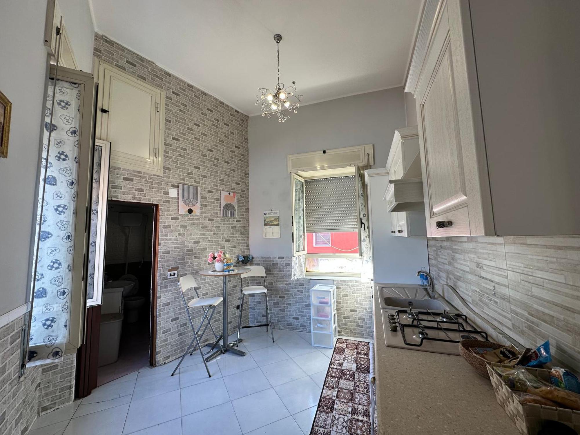 Апартаменты Scugnizzella Holiday House Неаполь Экстерьер фото